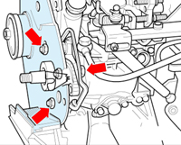 Para soltar la bomba, hay dos tuercas por dentro y un tornillo por fuera